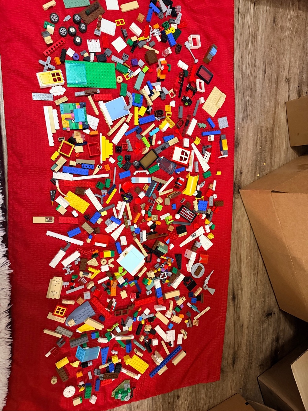 Lego mixed lot vintage pieces w minifigures